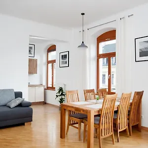 Apartment 1-raum-wohnung Zentral Gelegen, Dresden